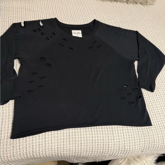 Chelsea DeBoer By Lily & Lottie Distressed Pullover Sweater Size M (#229) - Picture 1 of 11